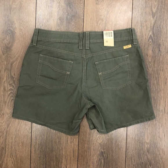 NWT Levi Strauss Green Shorts Size 10 - Picture 3 of 6